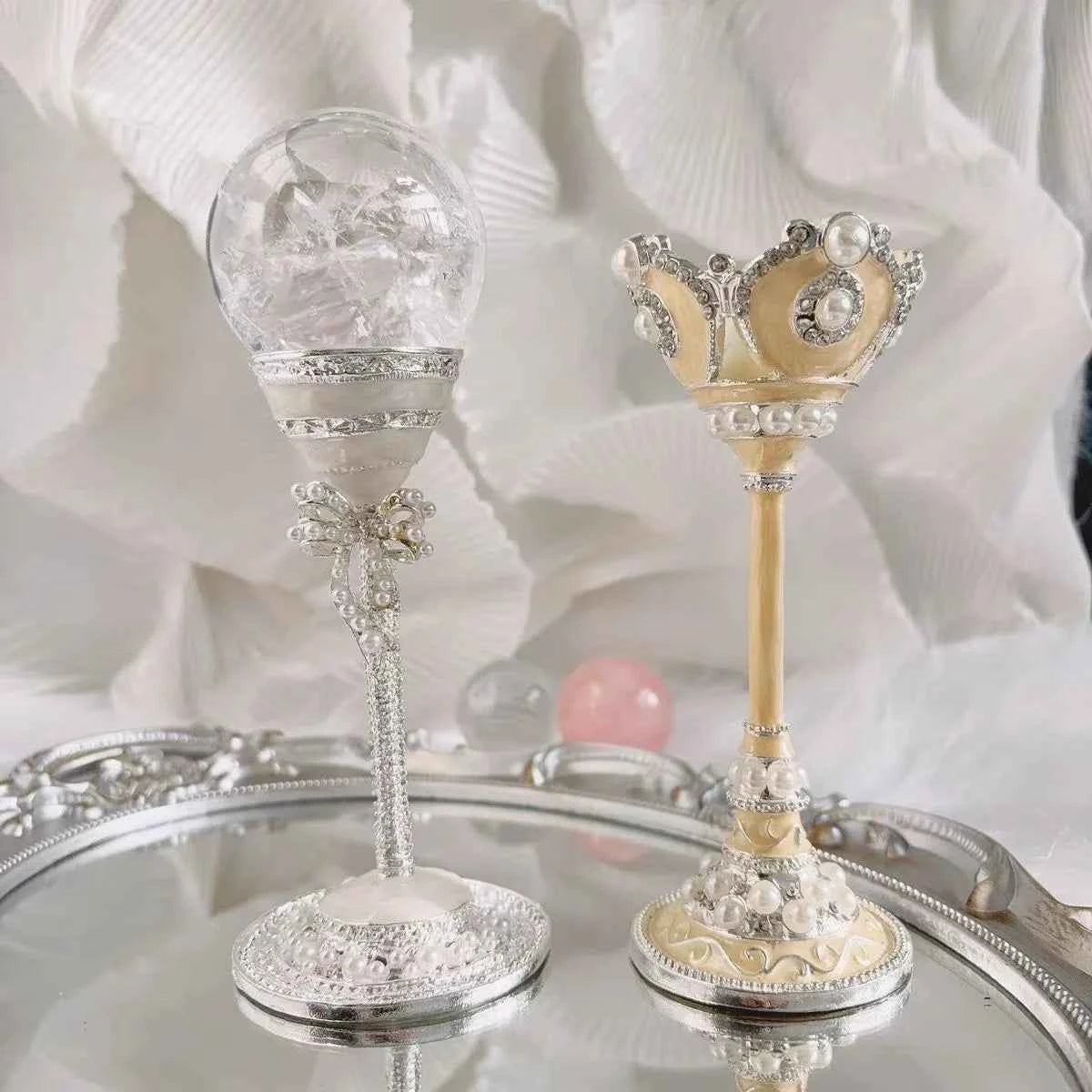 Footed Metal Crystal Ball Display Stand