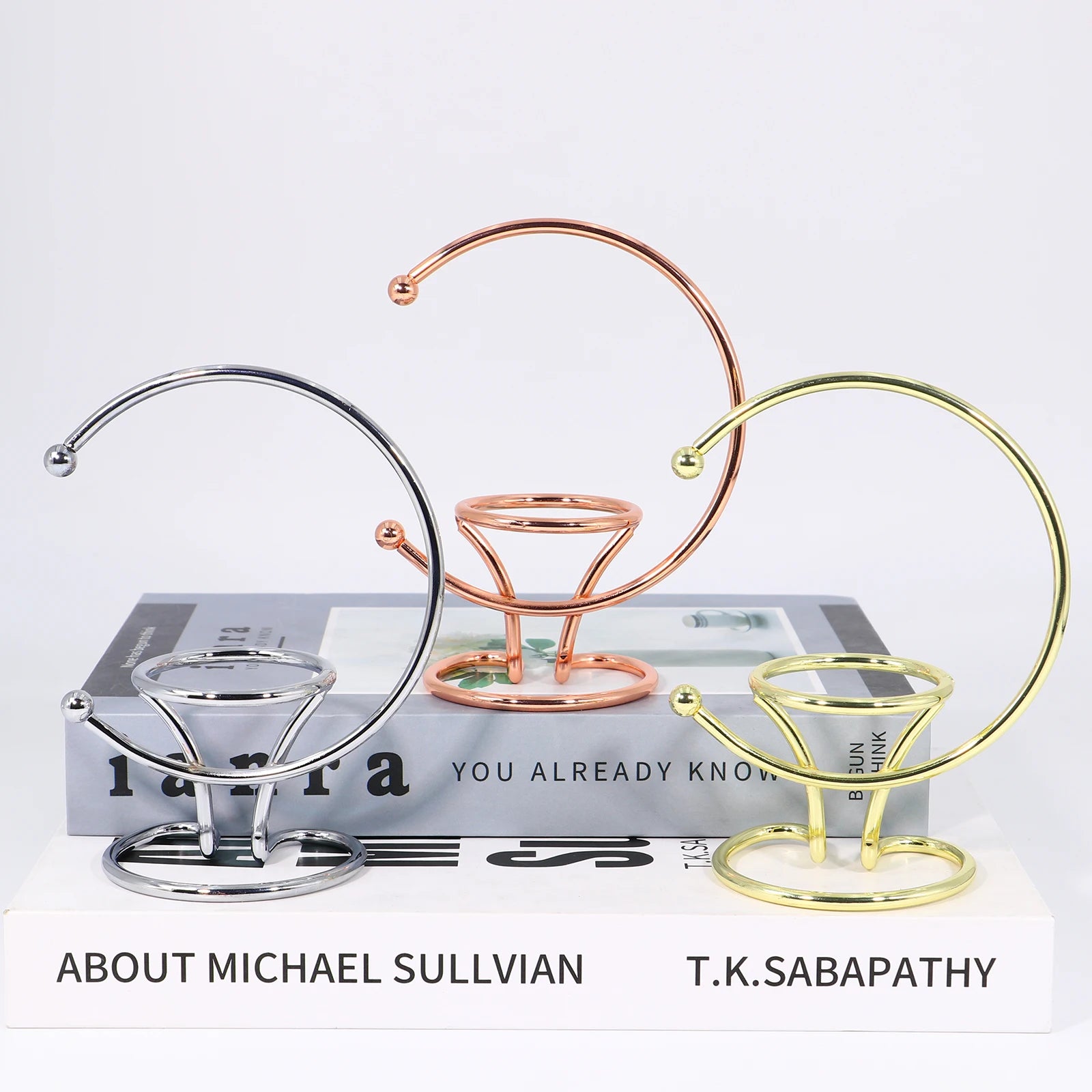 Crescent Metal Crystal Sphere Stand