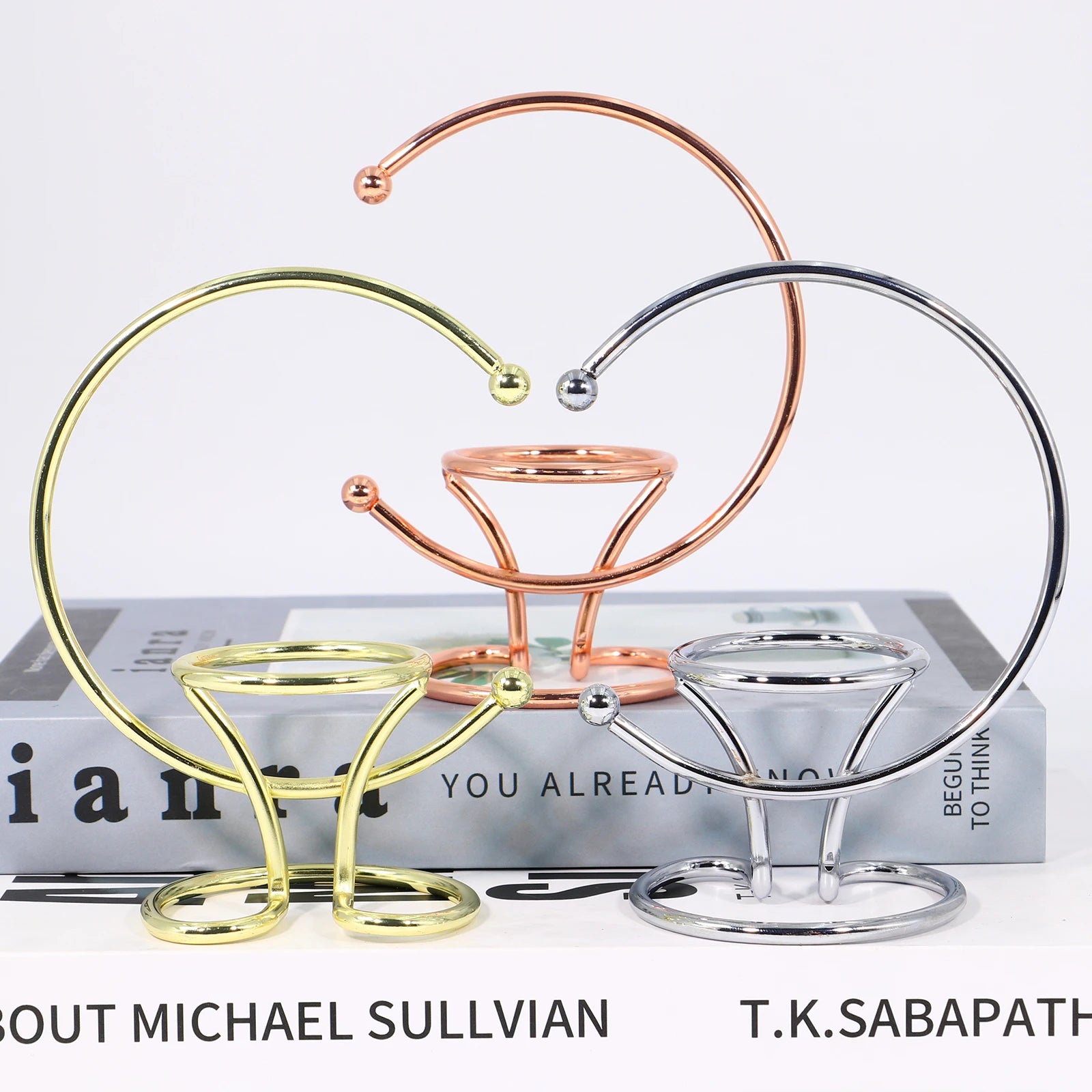 Crescent Metal Crystal Sphere Stand